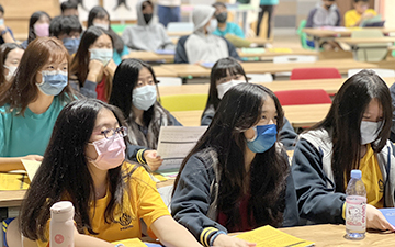 Lianxin International education representatives to come and introduce AUS schools