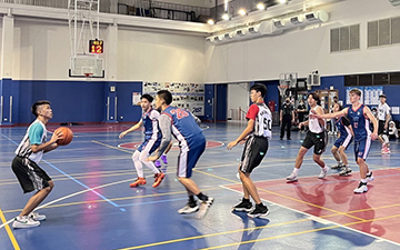 2022 HWIS Varsity Basketball Team 